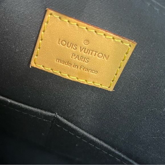 Louis Vuitton Vernis Alma PM in Noir - Picture 12 of 12